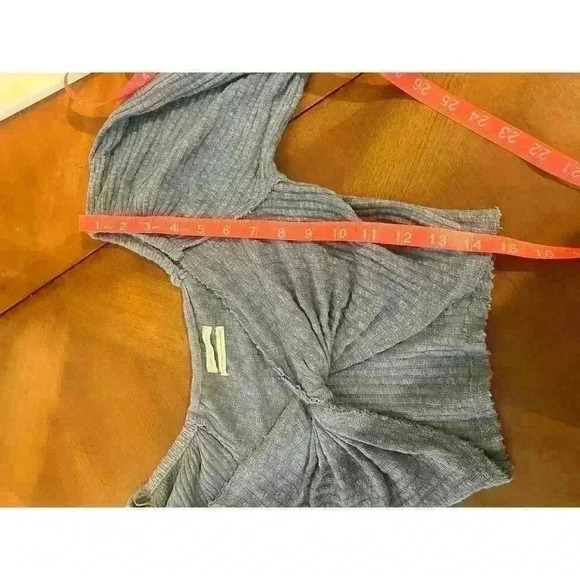 Urban outfitters size S cropped top with balloon sleeves - Picture 12 of 12